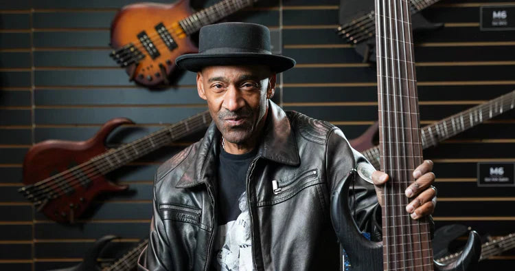 轻量级传奇：2025 年 Sire 贝斯和电吉他